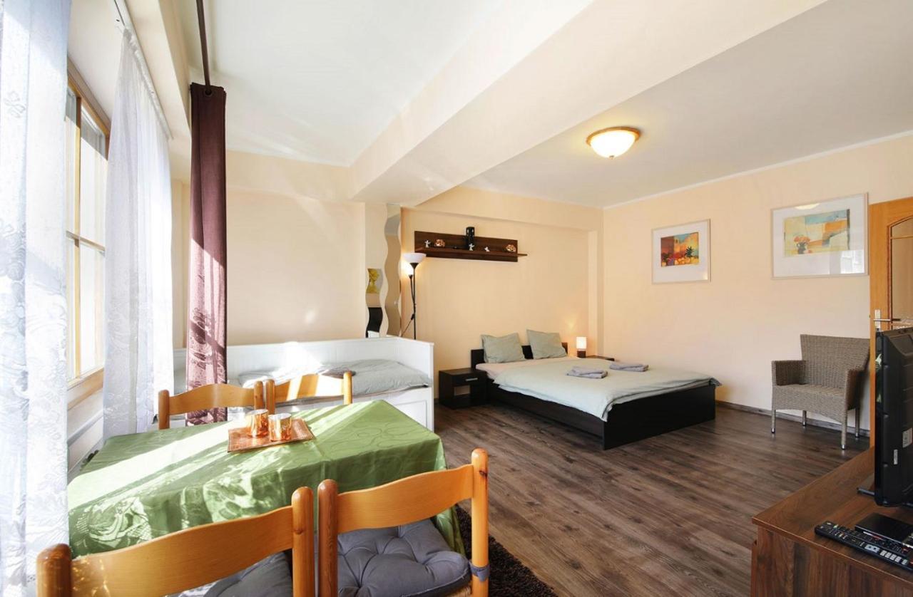 Lanovka Apartman Jáchymov Kültér fotó